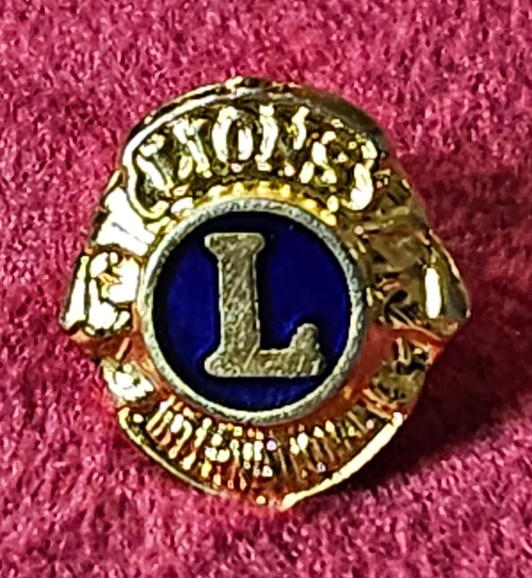 Vintage Lions Club International Gold Tone Blue Enamel Lapel Pin, CP Maker Mark