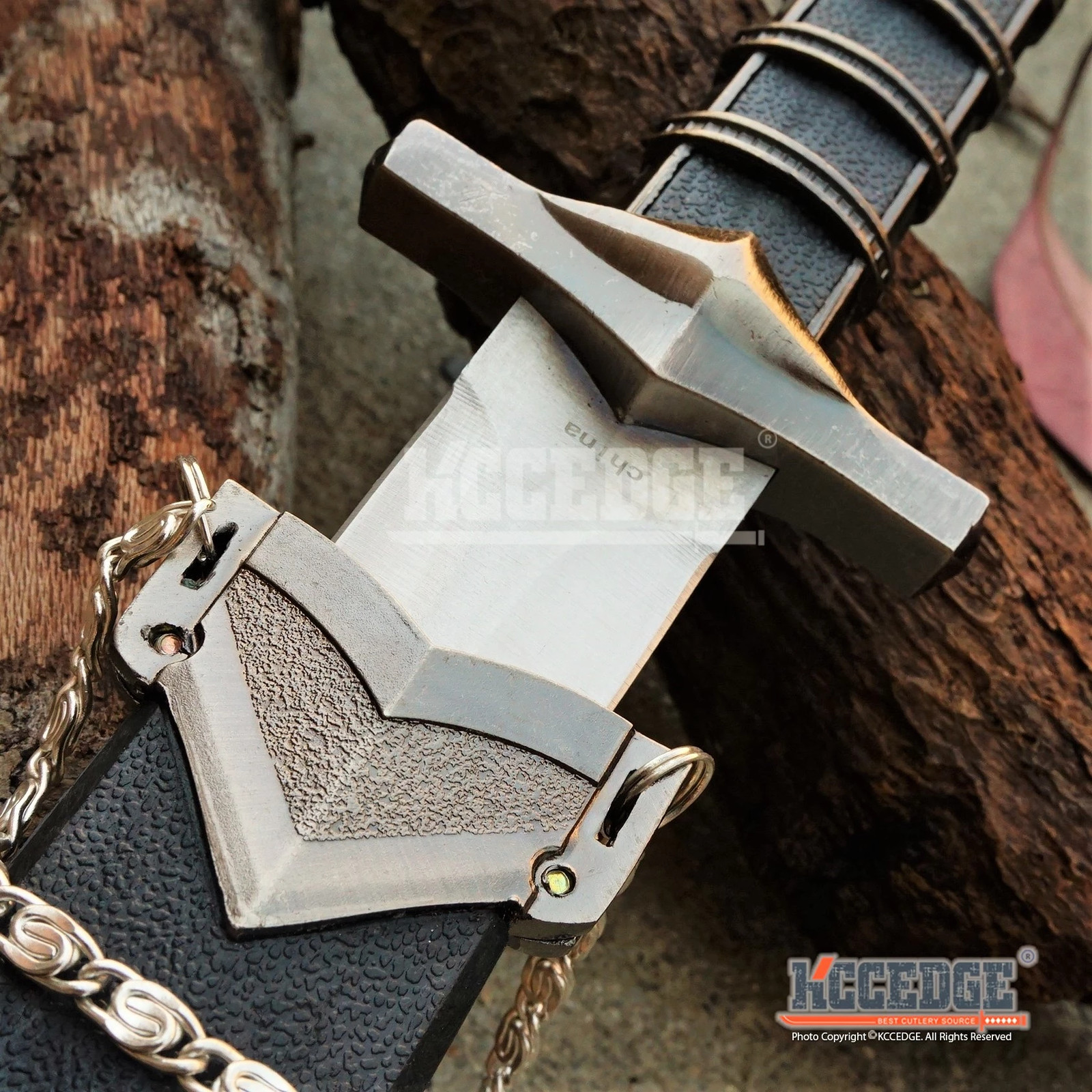 11″ ASSASSIN DAGGER Medieval Knights Fixed Blade Double Edged Knife w/ Chain