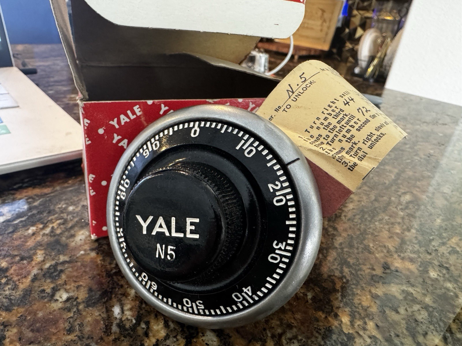 Vintage Yale 0701 Combination Safe Vault Lock With Combination And Box N5