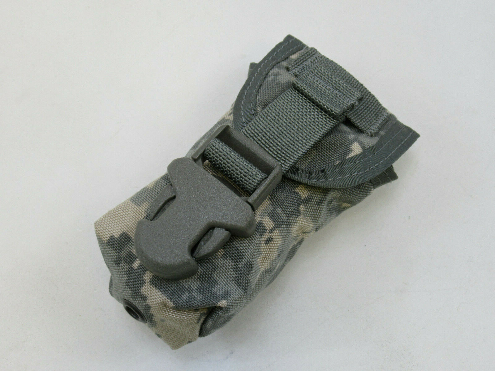 NEW ACU Flashbang Grenade Pouch US Military Issue MOLLE II