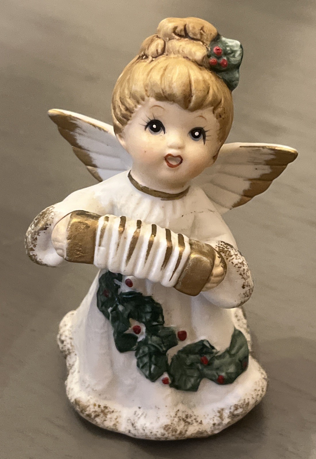 Homco Vintage Christmas Angel Accordion Bisque Figurine