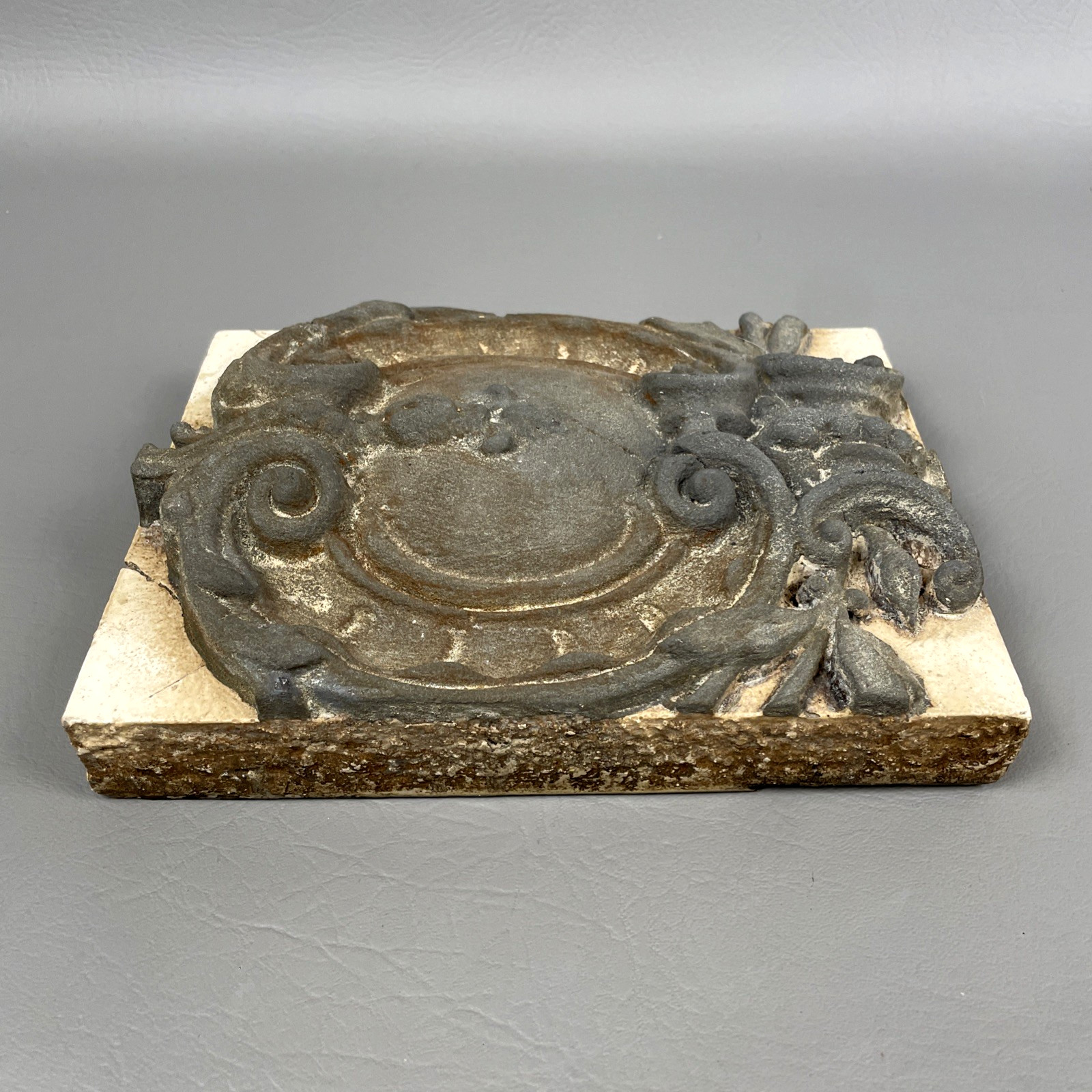 Sid Dickens Memory Block Cast Iron Crest T37 Ornate Architectural Plaque