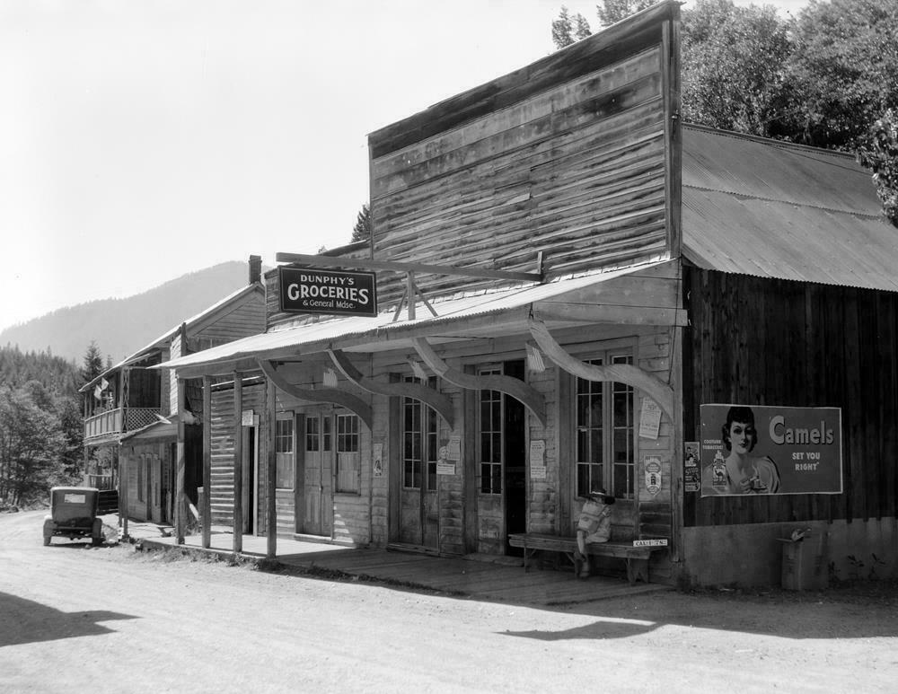 1920 General Store Sawyers Bar CA Old Vintage Photo 8.5″ x 11″ Reprint