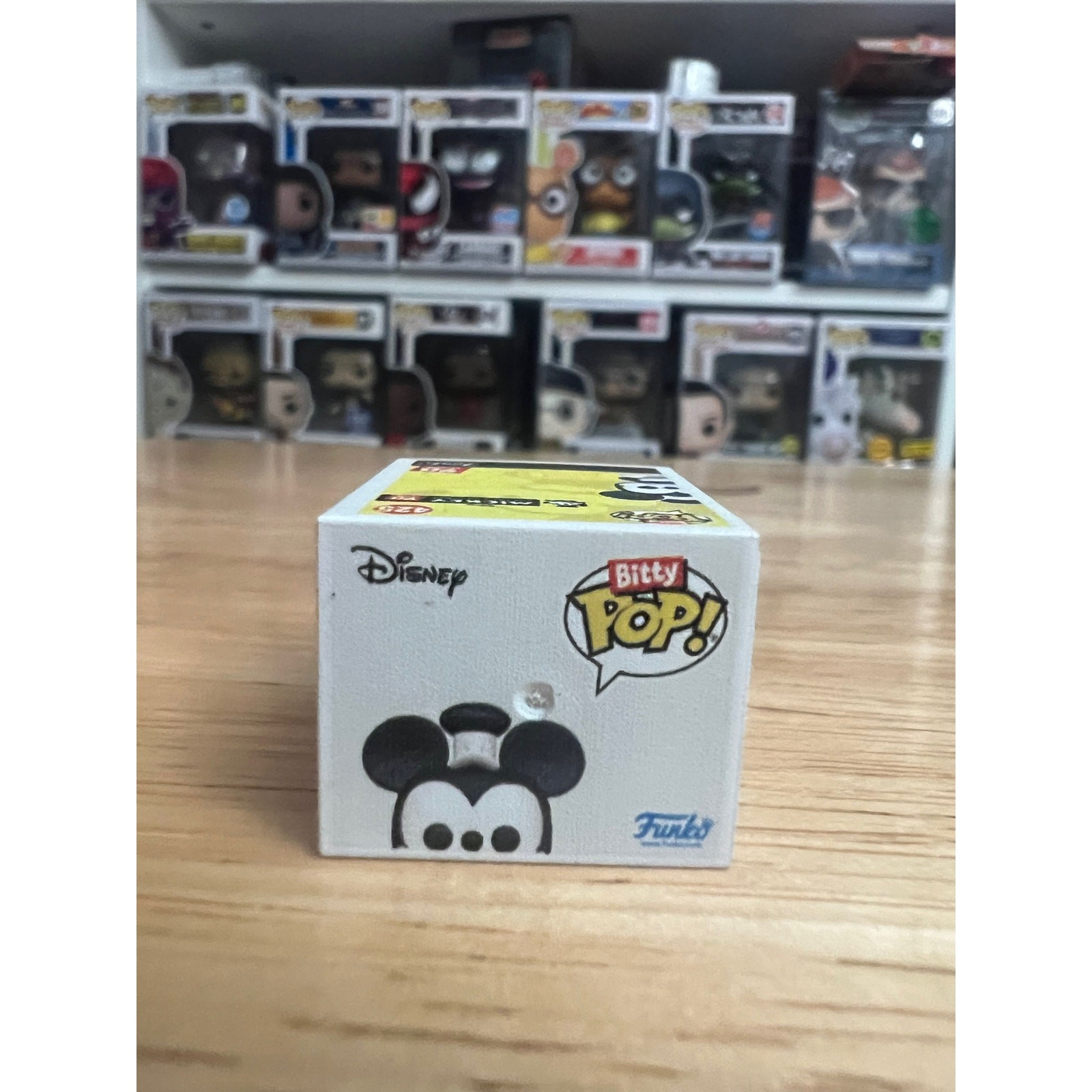 HYPER RARE CHASE BITTY Steamboat Willie Mickey Mouse Funko Pop #425 Walt Disney