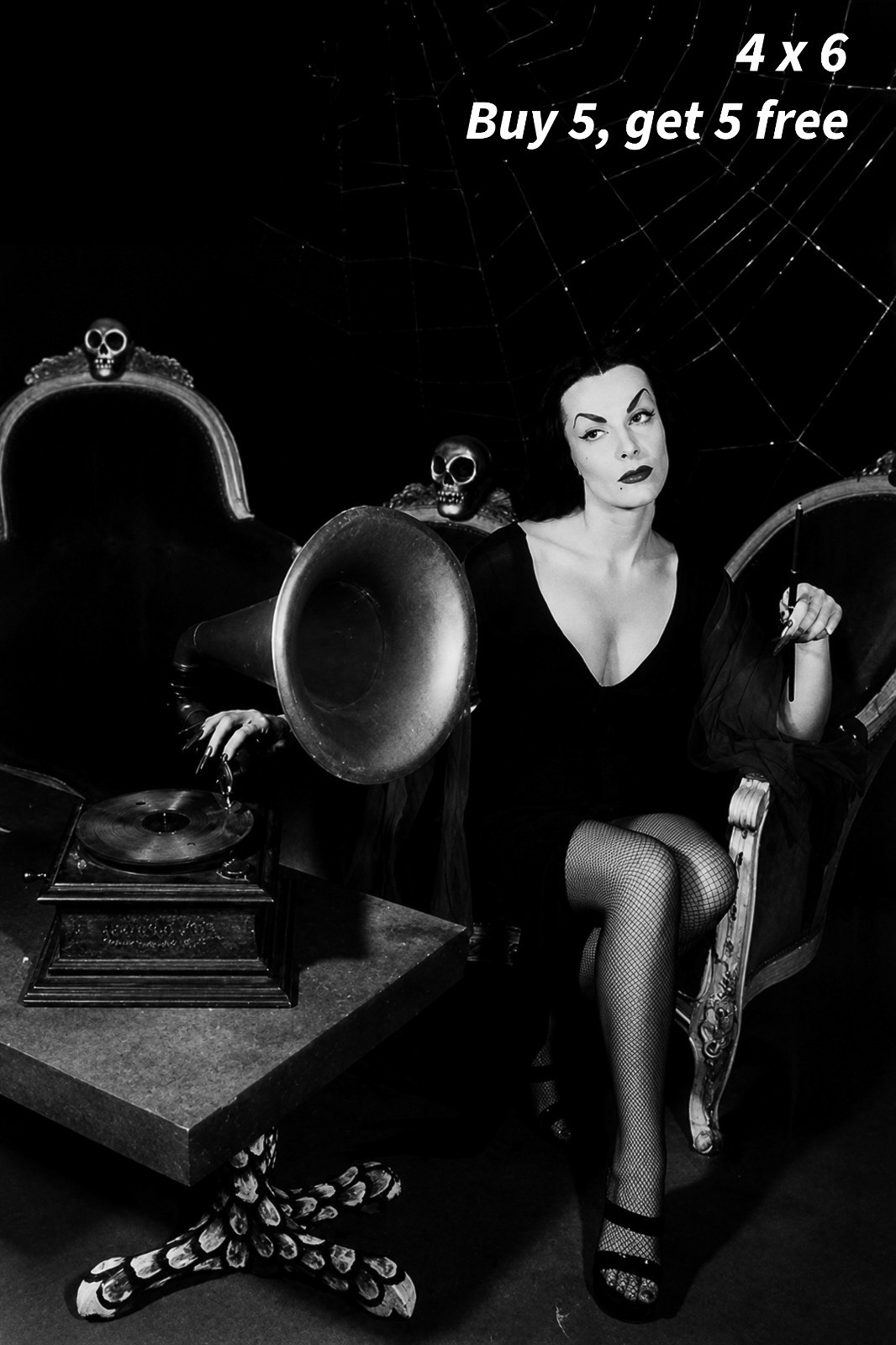 VAMPIRA – 4×6 Publicity Photo 🟣Early 1950s Gothic Horror TV Portrait