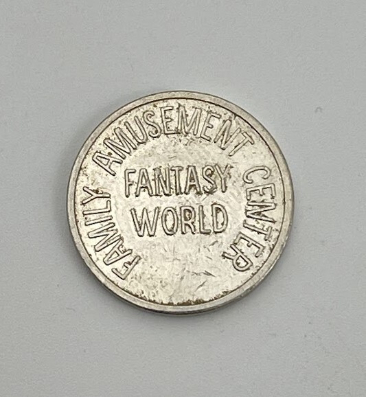 Fantasy World Defunct Family Amusement Center Park Game Arcade Token