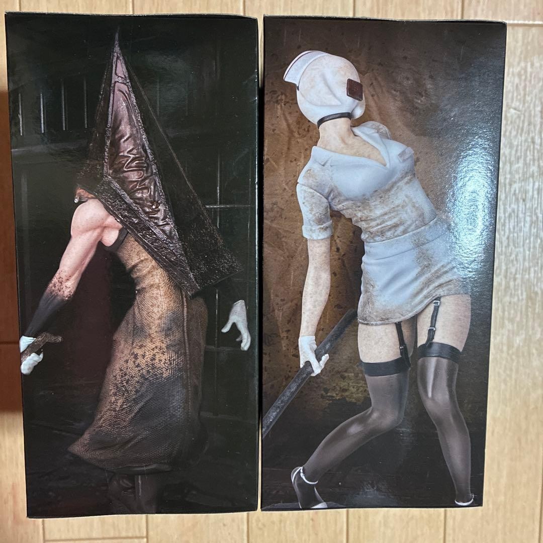 SILENT HILL 2 Red Pyramid Thing & Bubble Head Nurse Figure Set Konami New Japan