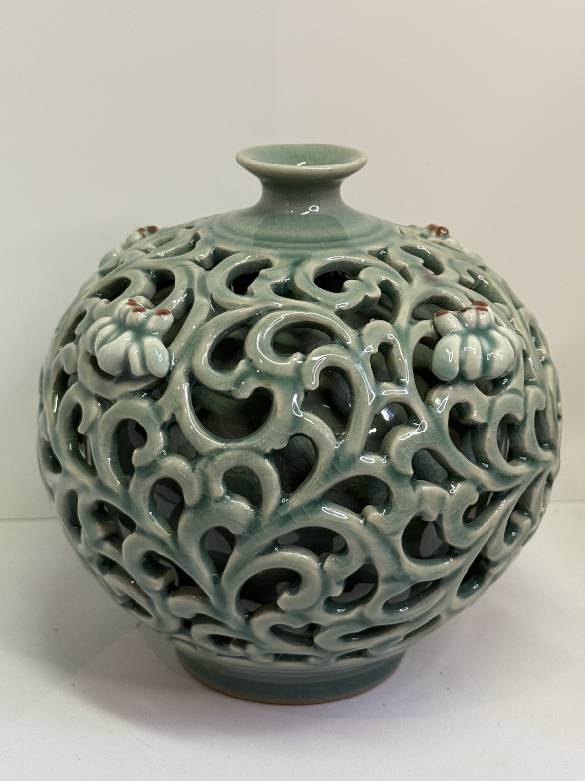 Celadon Leaf Jade Green Vase Double-Layered Openwork Design Vintage Signed