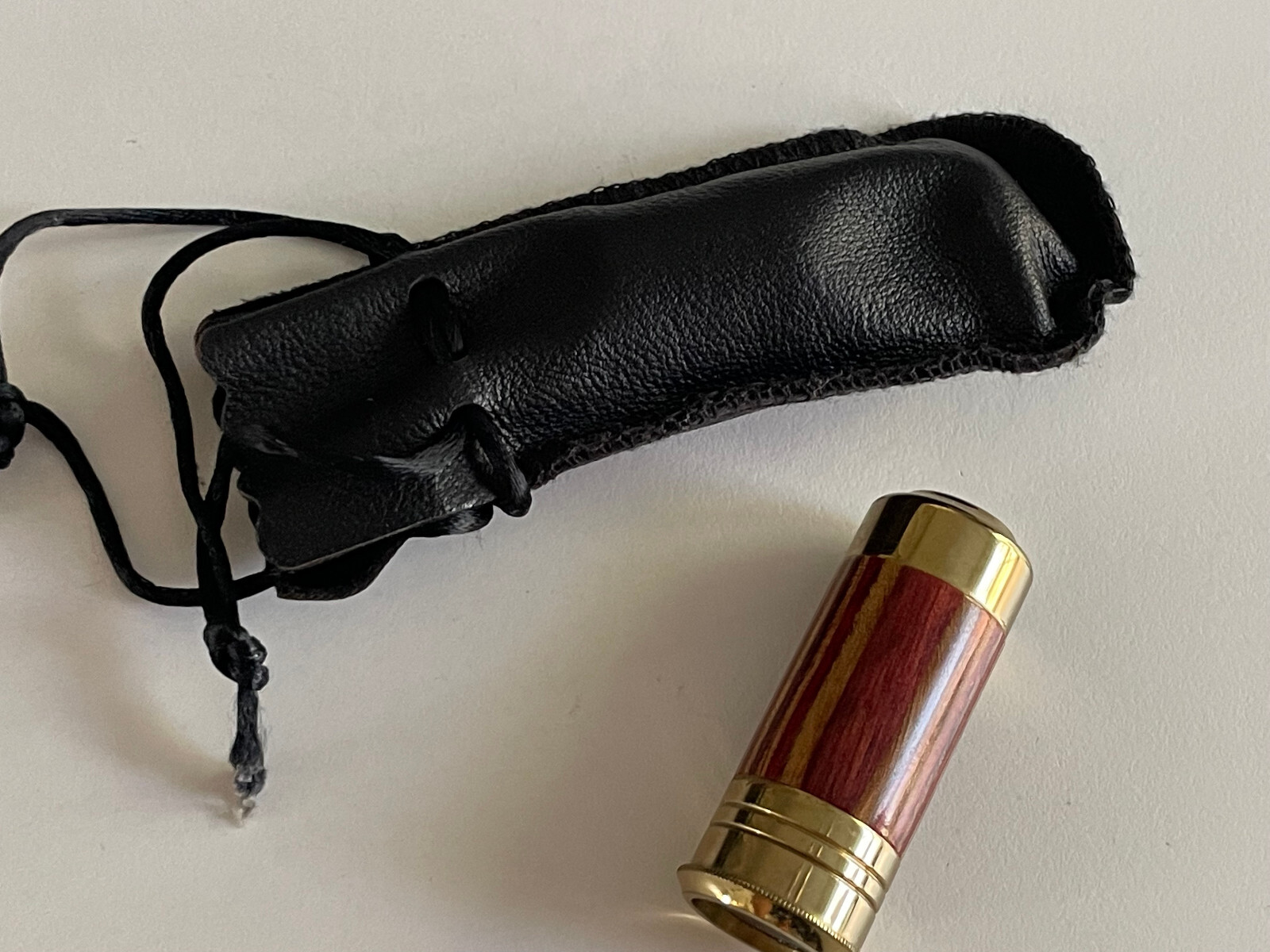 VAN CORT INSTRUMENTS DERRINGER BULLET SHAPE KALEIDOSCOPE WOOD BRASS LEATHER BAG