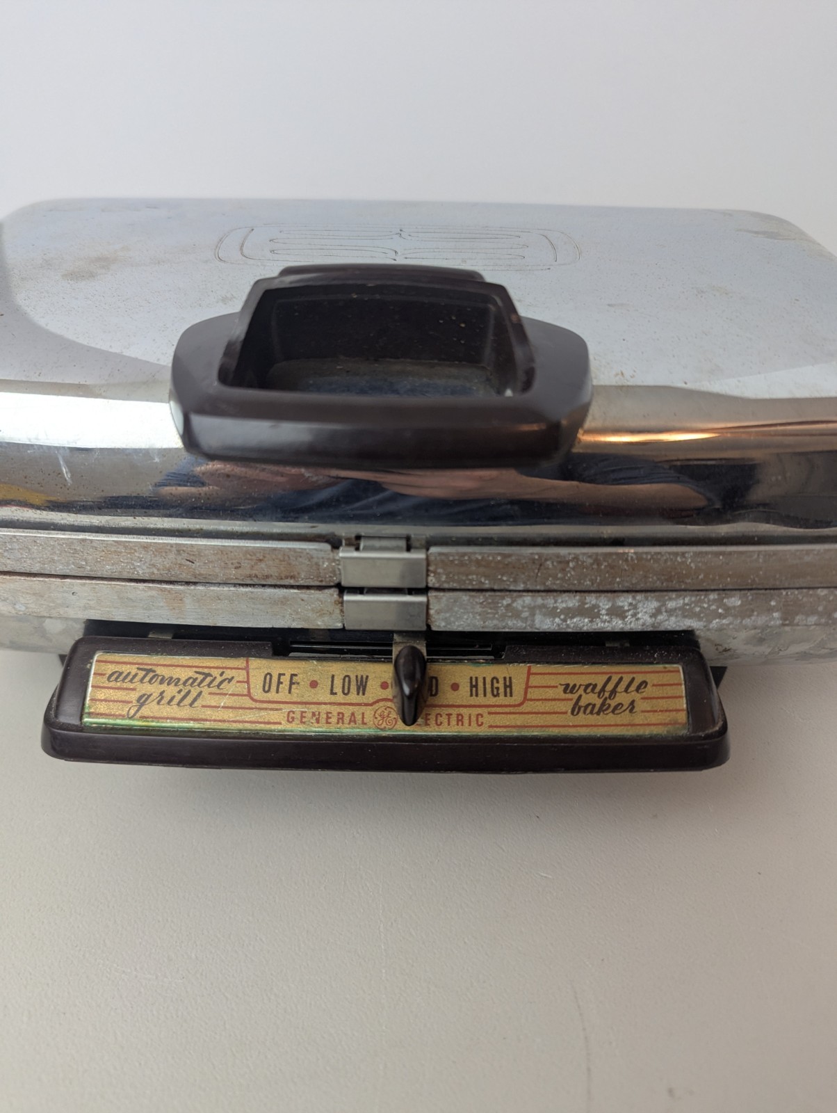 Vintage General Electric Automatic Grill Waffle Baker (Tested)