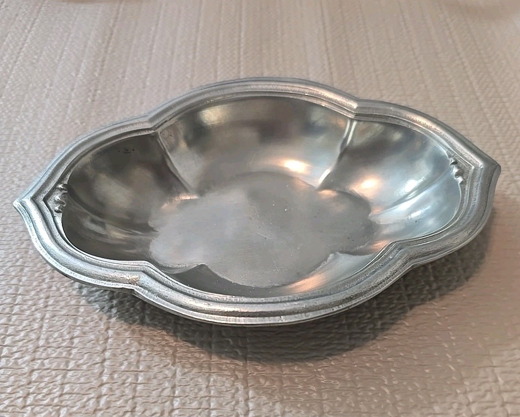 Finstain Peweter Dish