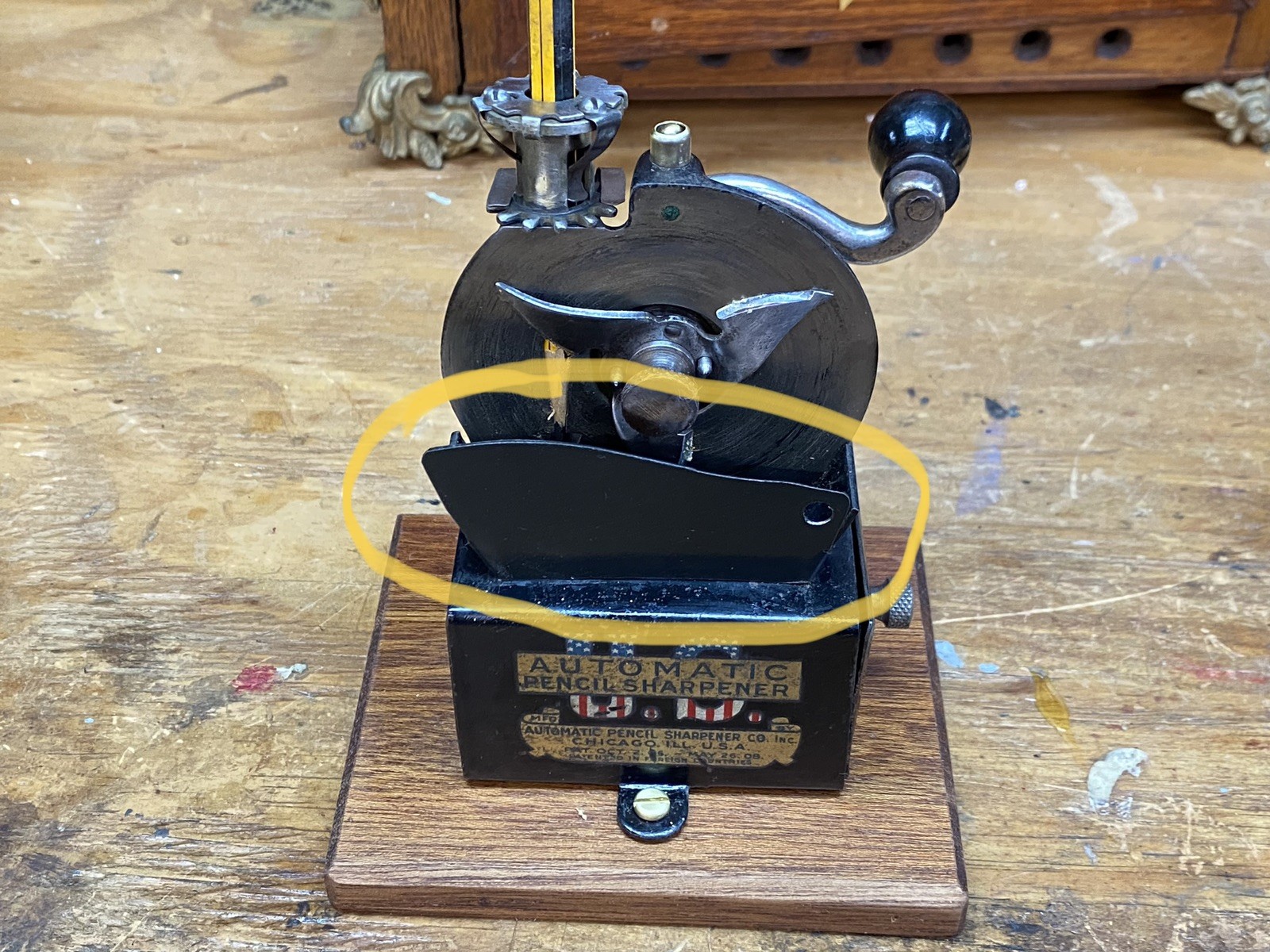 APSCO U.S. AUTOMATIC PENCIL SHARPENER Shavings Fence – Part Only lot 1