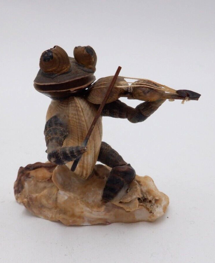 Unique Vintage Sea Shell FROG playing the Violin ~ Folk Art Figure