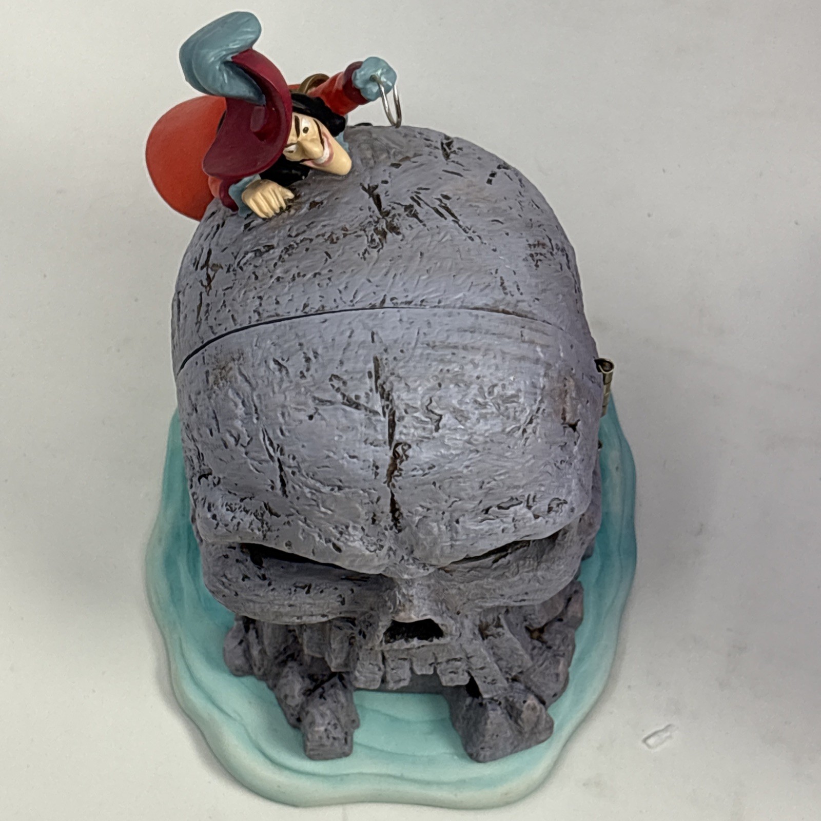 PETER PAN & CAPTAIN HOOK Hinged Skull Island Resin Figurine Disney W/box 4.5”