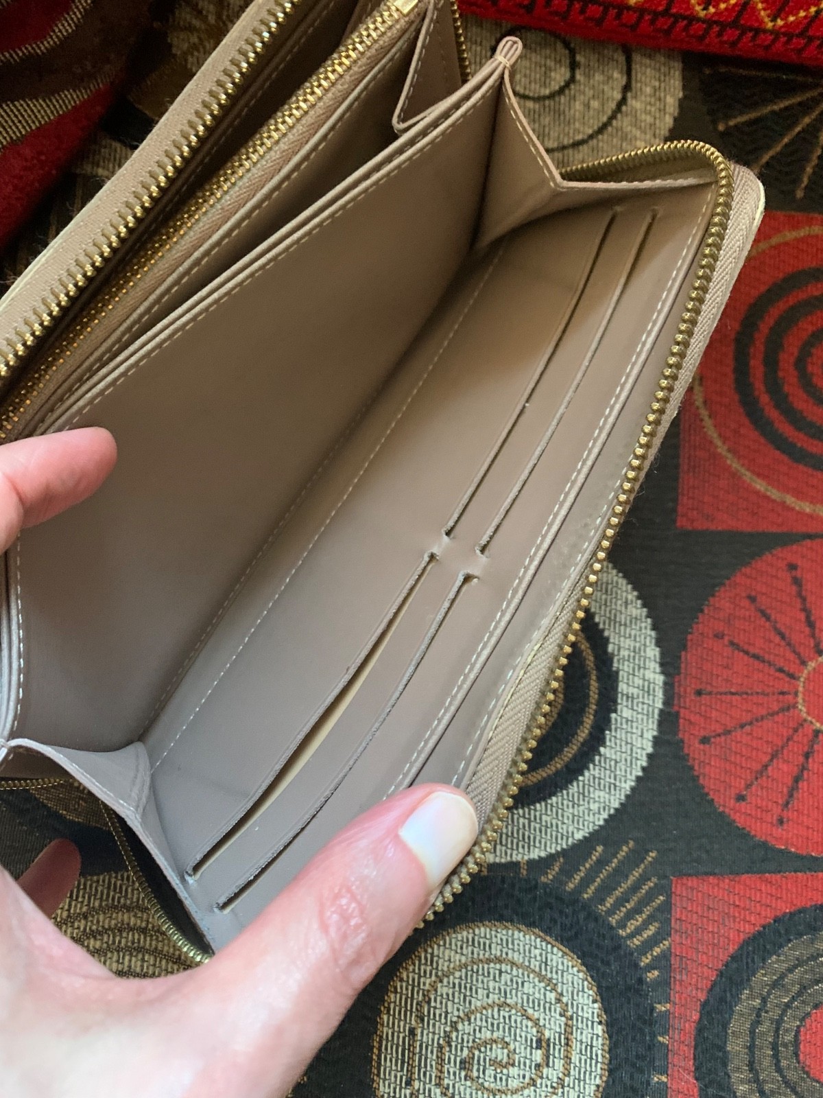 Authentic Louis Vuitton Monogram Vernis Zippy Zip Around Long Wallet!