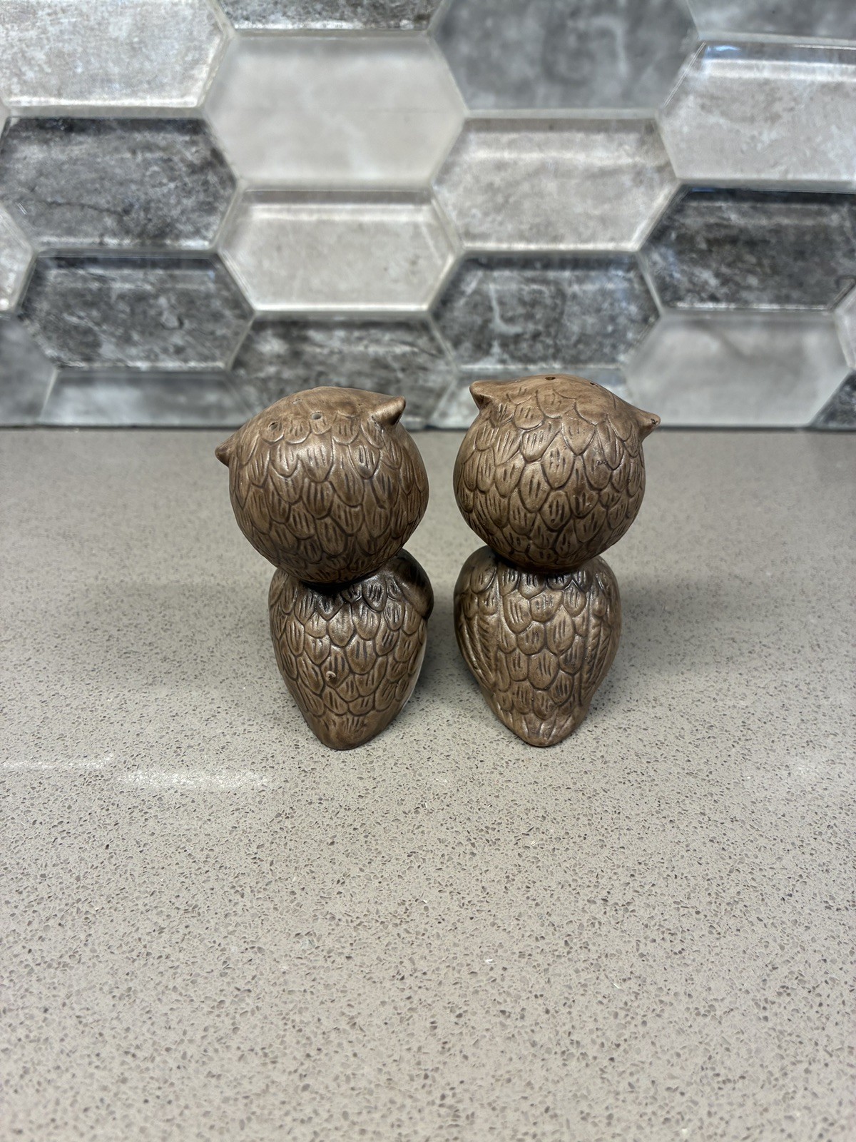 Vtg Big Eyed Anthropomorphic Ceramic Kitsch Owls Salt Pepper Shaker Set Korea