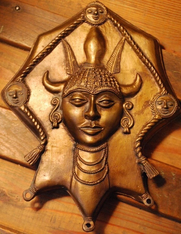 Vtg DHOKRA CAST BRONZE MASK/WALL PLAQUE Handmade India TRIBAL 10.5″ Heavy Detail