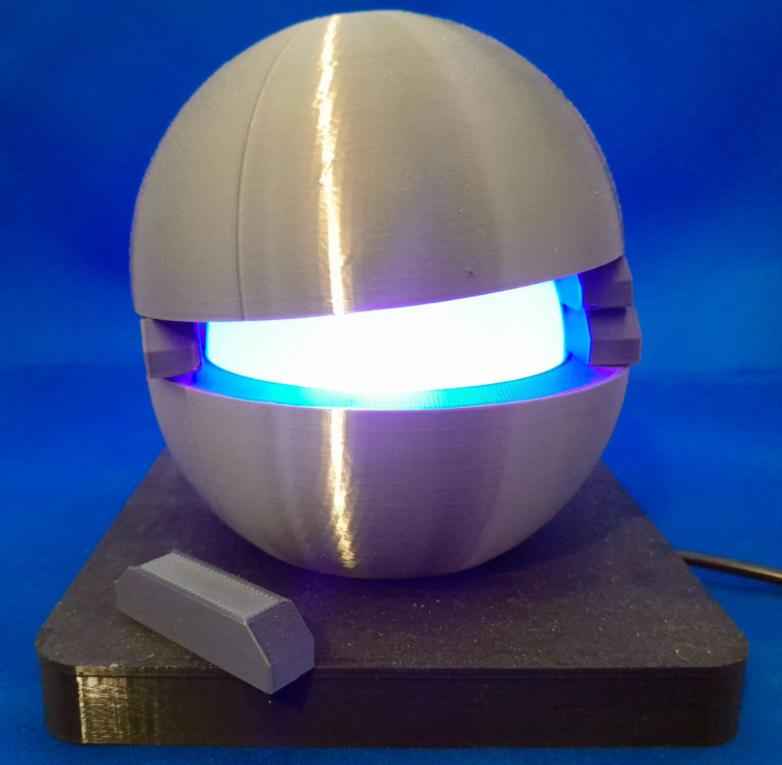 Atomic “Demon Core” Accent Lamp – Atom Age Experiment