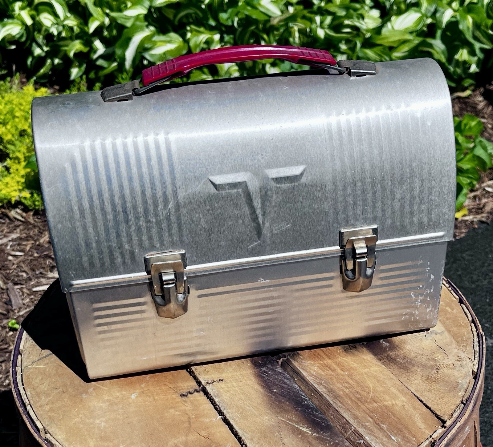 Vintage Thermos V Dome Top Lunchbox Aluminum Red Handle Nice See Pictures