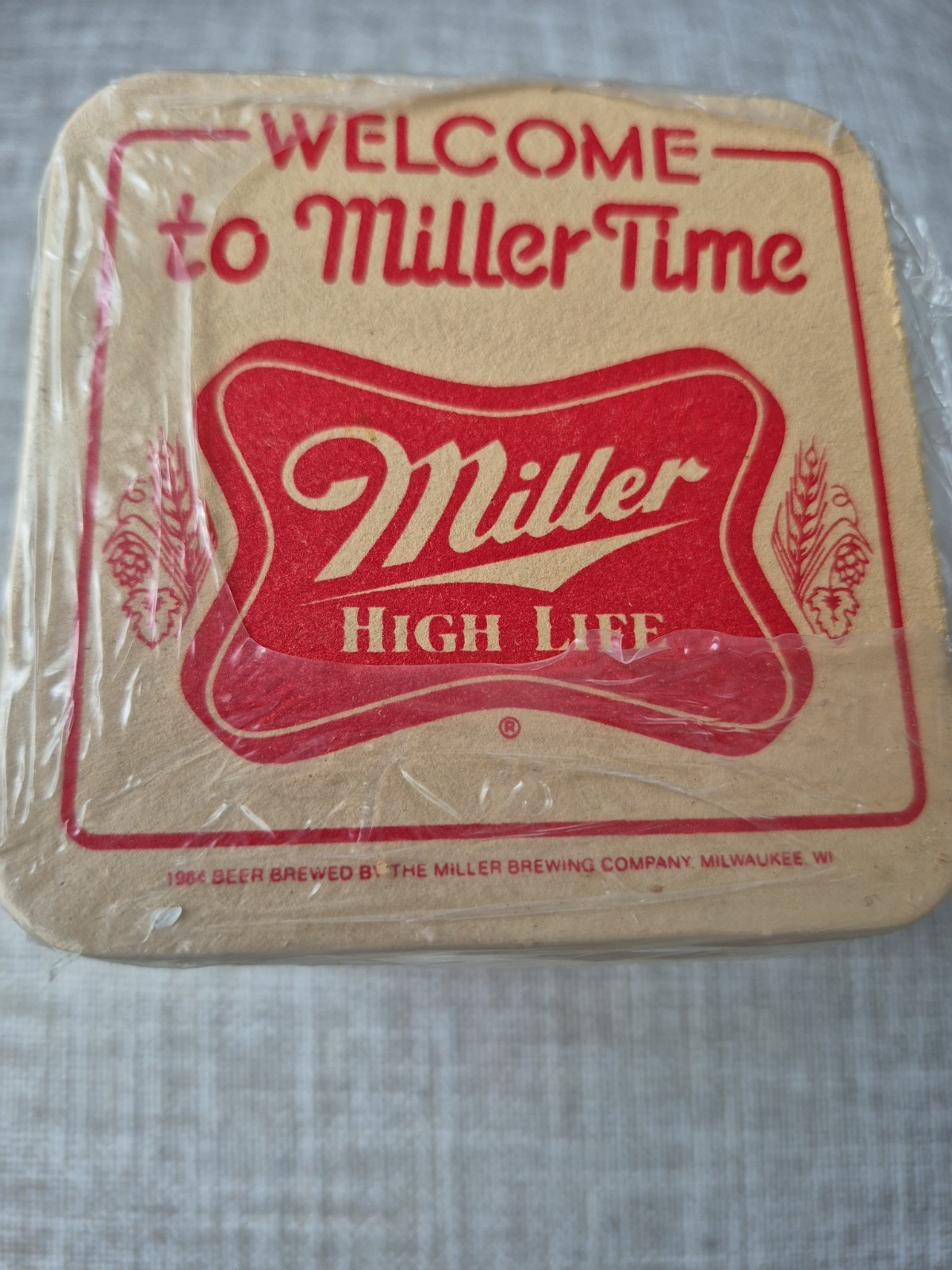 VINTAGE MILLER HIGH LIFE BEER COASTERS STACK OF 100 UNUSED-NEW SEALED 1984