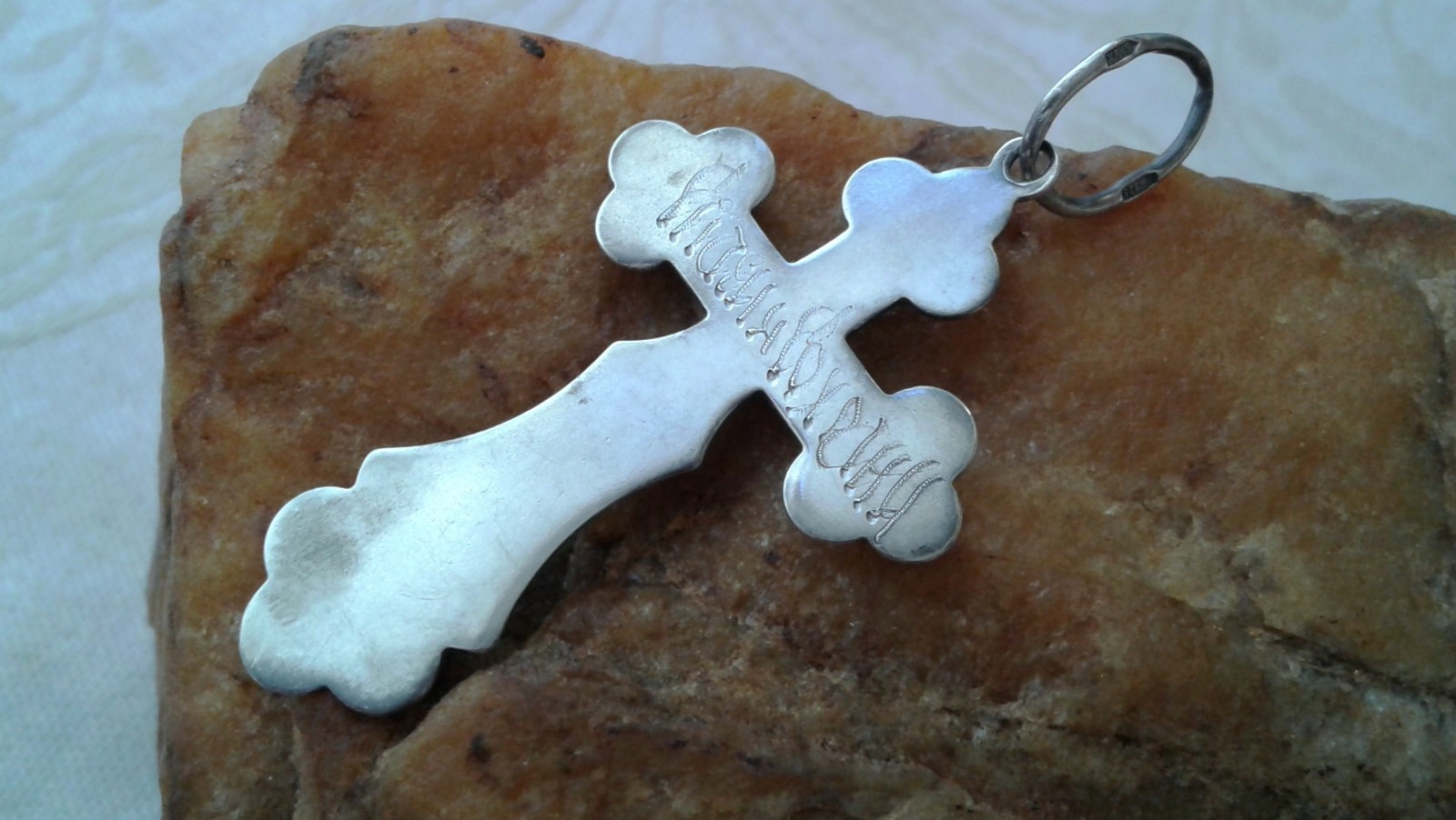 VINTAGE SOLID STERLING SILVER 2” 3.1g HAND-ENGRAVED ORTHODOX CROSS and CRUCIFIX