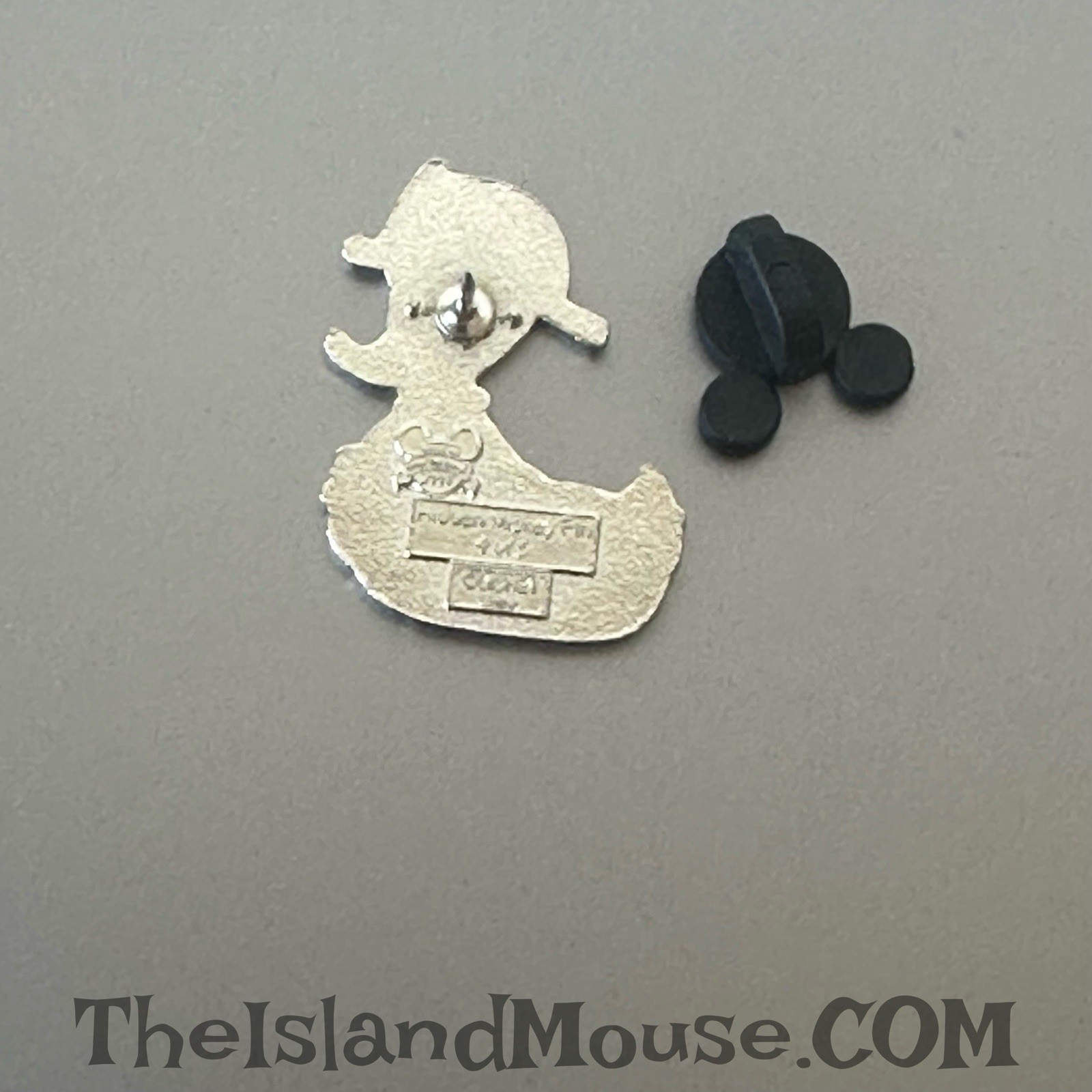 Authentic 2007 Series 2 Hidden Mickey Fire Fighter Donald Duck Disney Pin 4 of 5