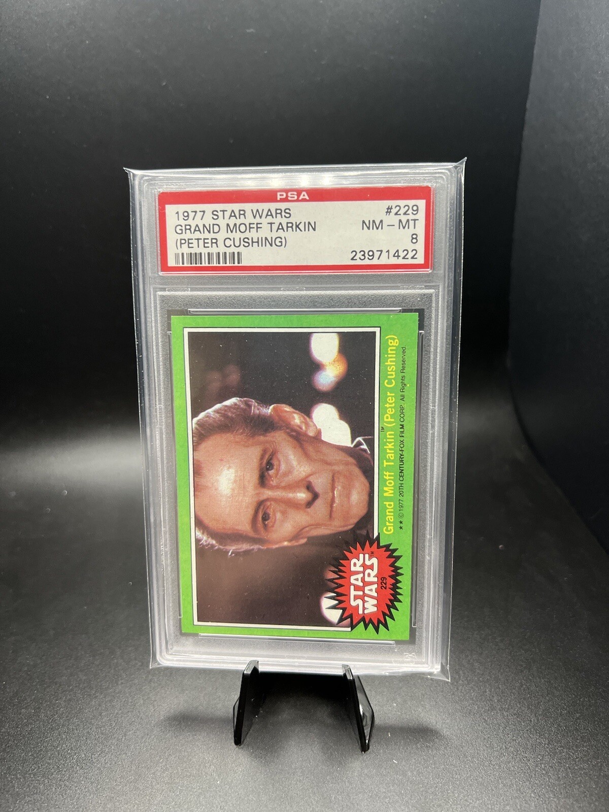 1977 Topps Star Wars PSA 8 Grand Moff Tarkin (Peter Cushing) #229 Series 4 Green