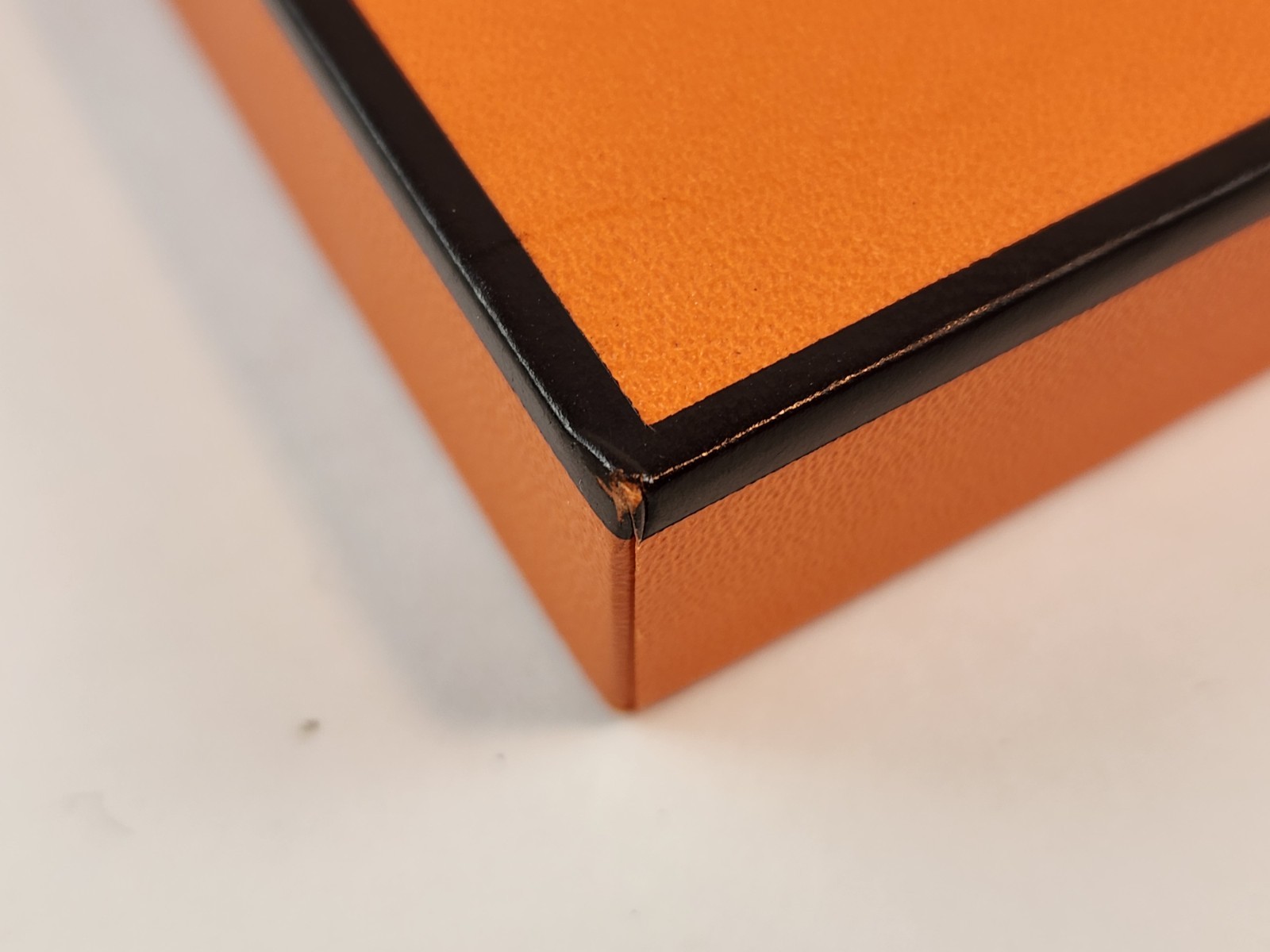 Authentic Hermès HERMES Box Empty Orange Container Gift For Apple Watch Belt