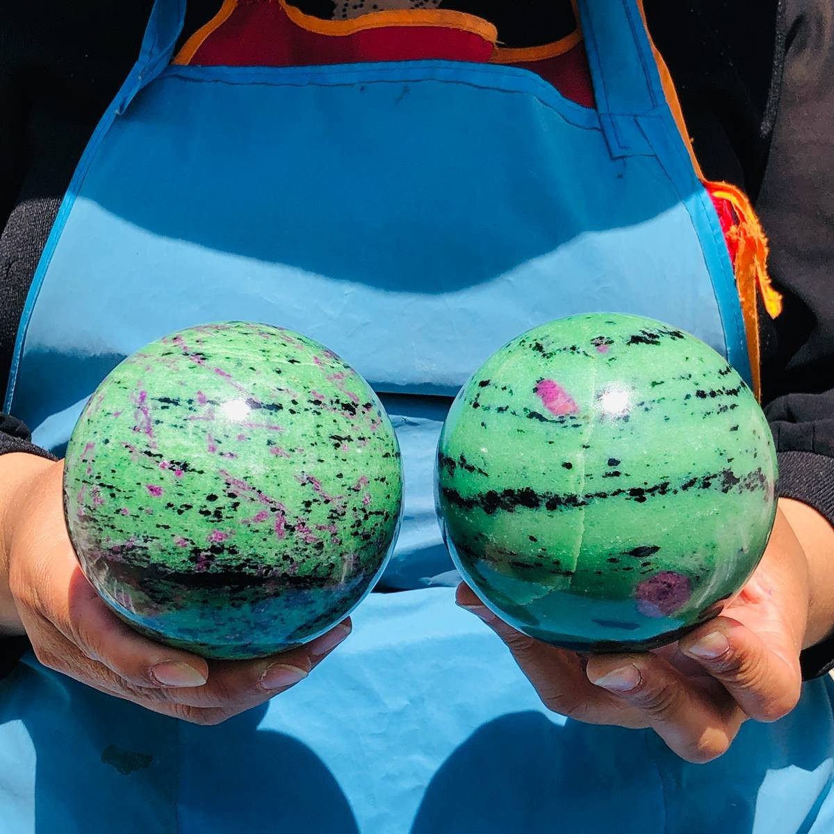 2pcs 6.2LB Natural green Ruby zoisite (anylite) crystal ball sample Healing