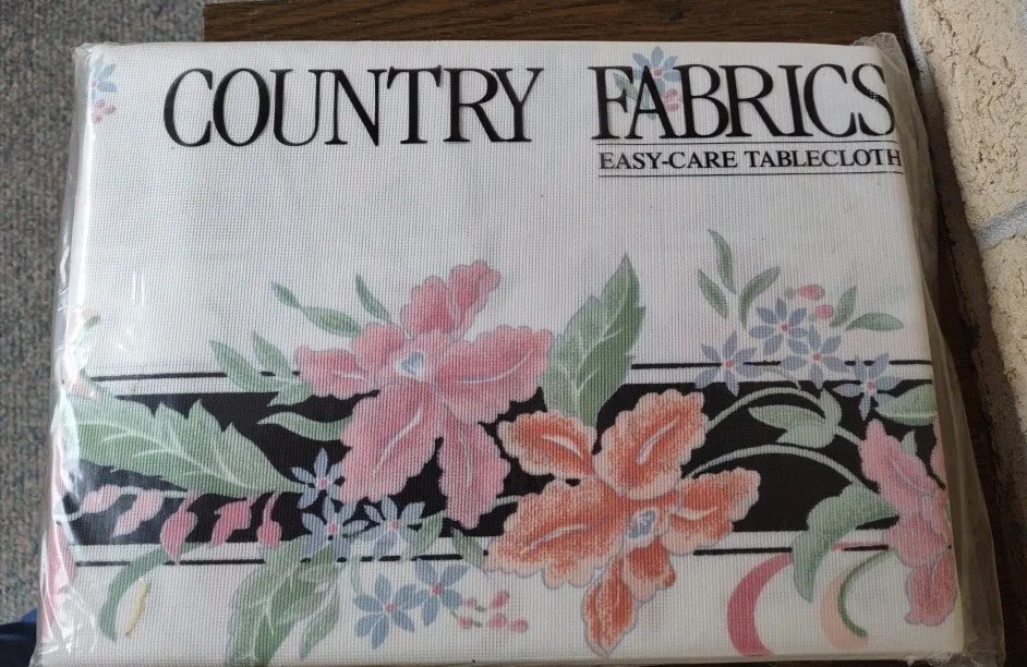 Vtg Country Fabrics Easy Care Tablecloth Angelica 1988 60″X84″ Floral