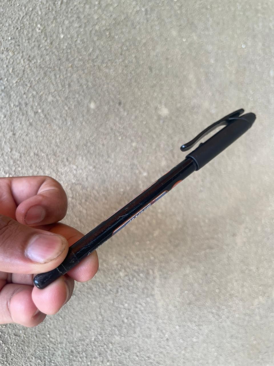 BLACK COLOR PEN