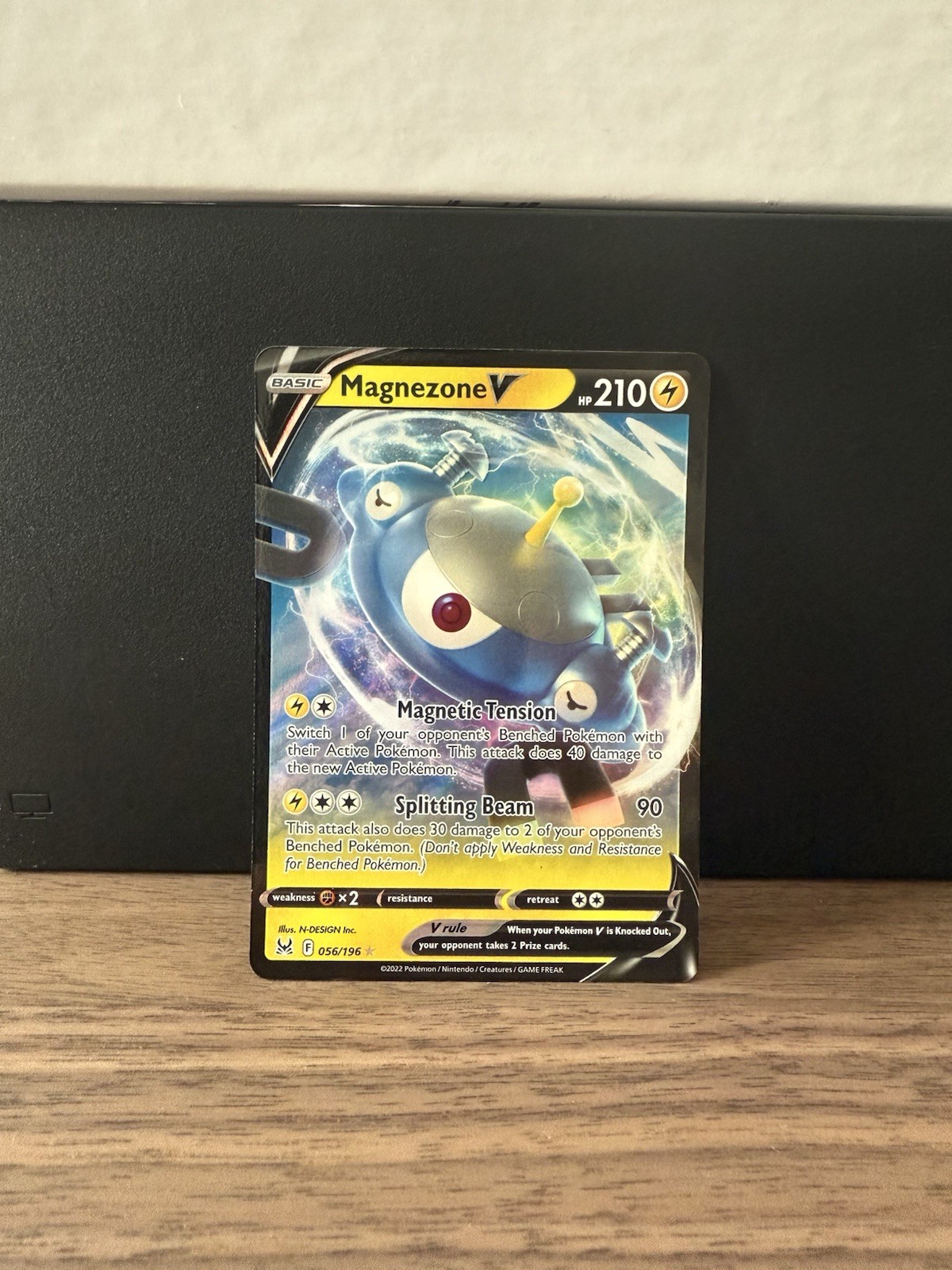 Magnezone V 056/196 Swsh11: Lost Origin Holo