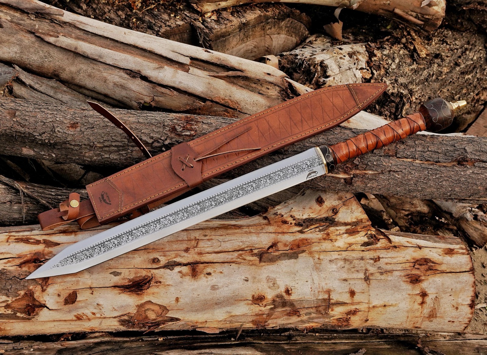 Roman Gladius Sword Handmade with Scabbard – Best Men Gift