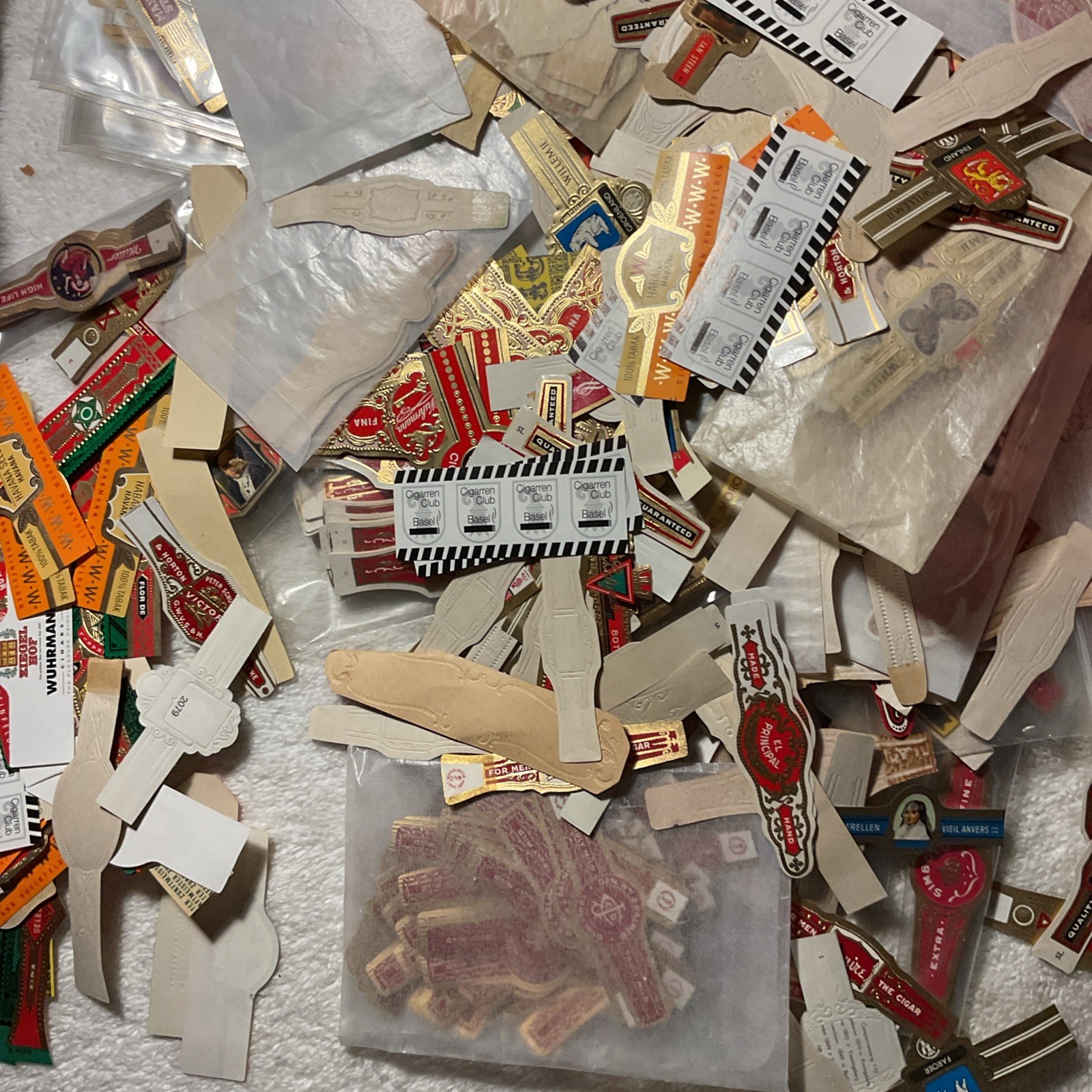 CIGAR BANDS LABELS-WORLDWIDE SELECTION-Wholesale Lot of 100 Old Vintage -RANDOM