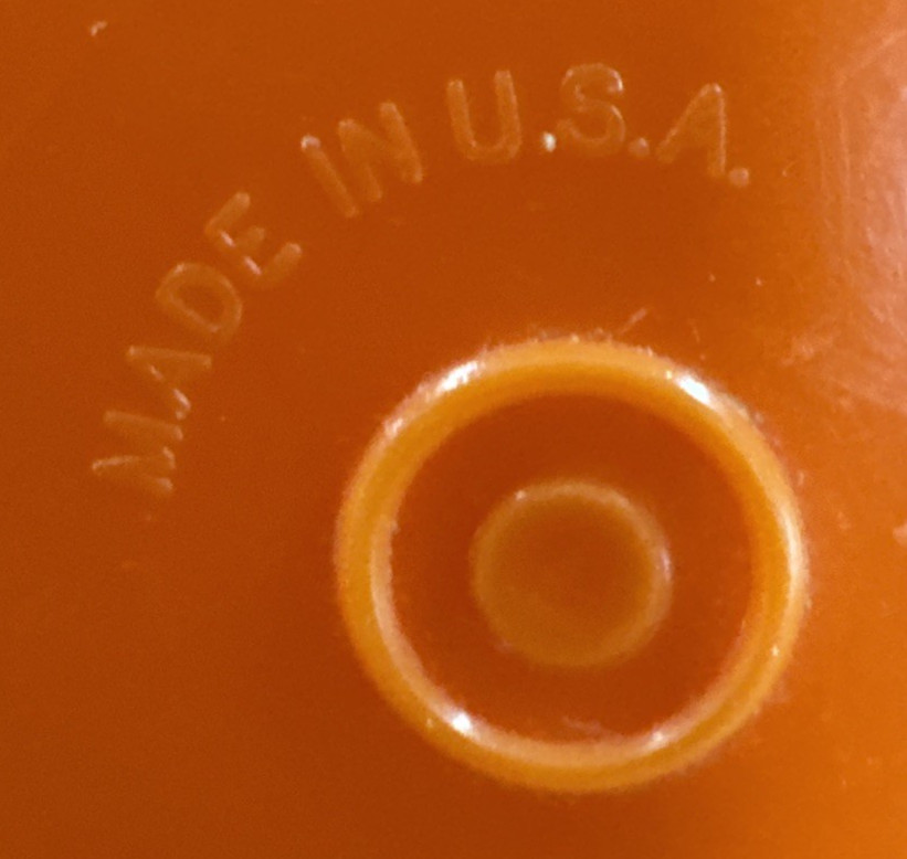 VTG Orange Tupperware 1Qt Handolier Pitcher Container Pour Spout Lid Kitchen