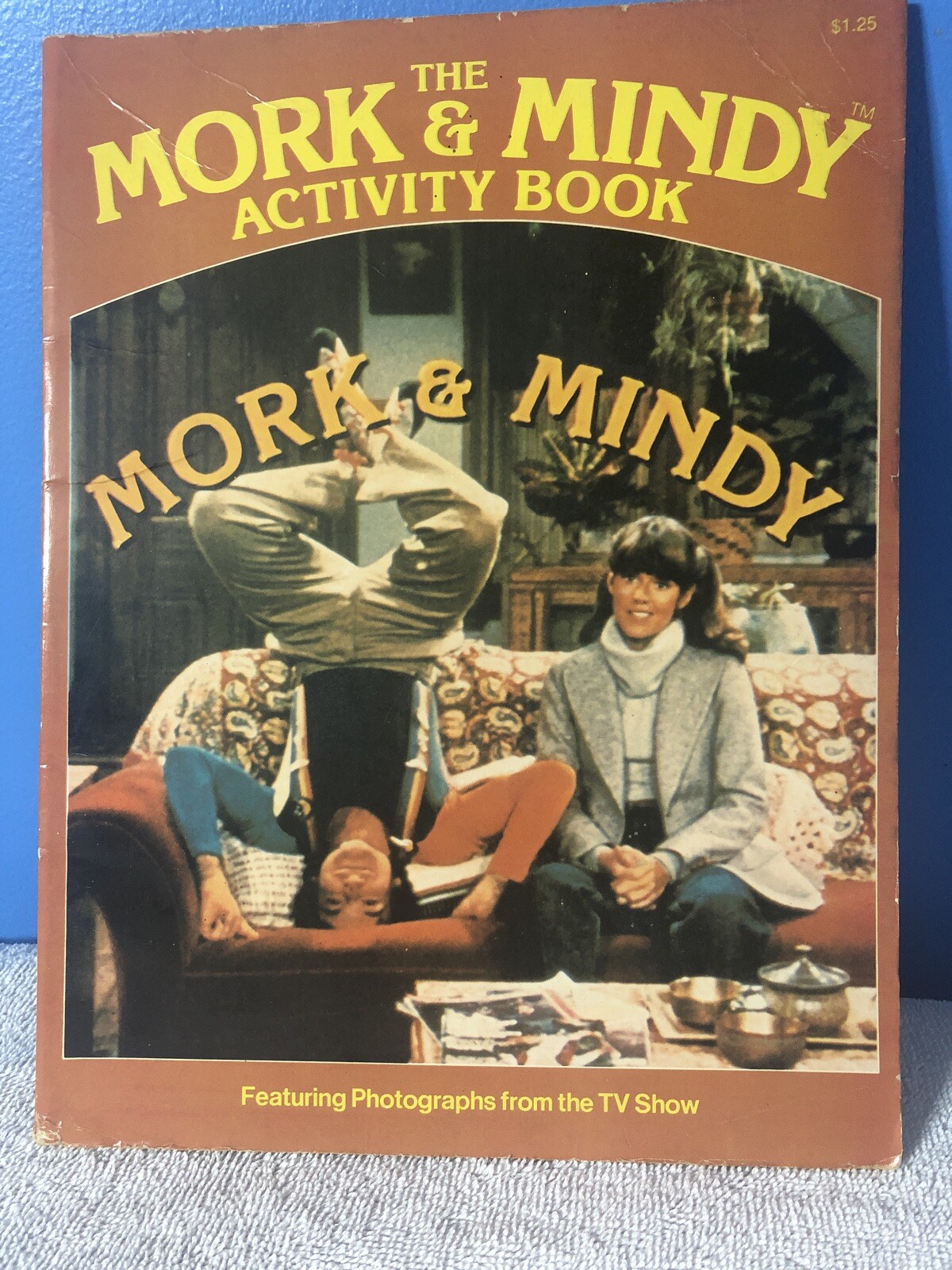 THE MORK & MINDY ACTIVITY BOOK, UNUSED, 1979 FEATURING PHOTOS FROM SHOW