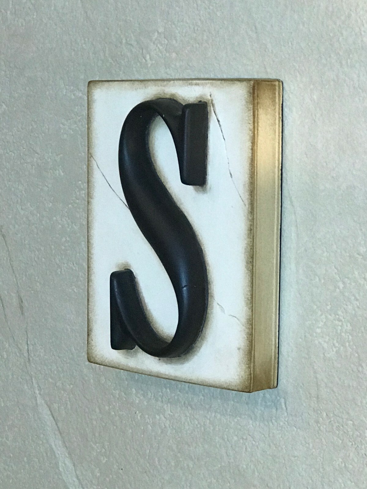 Sid Dickens Memory Tile Wall Hanger – Box of 12