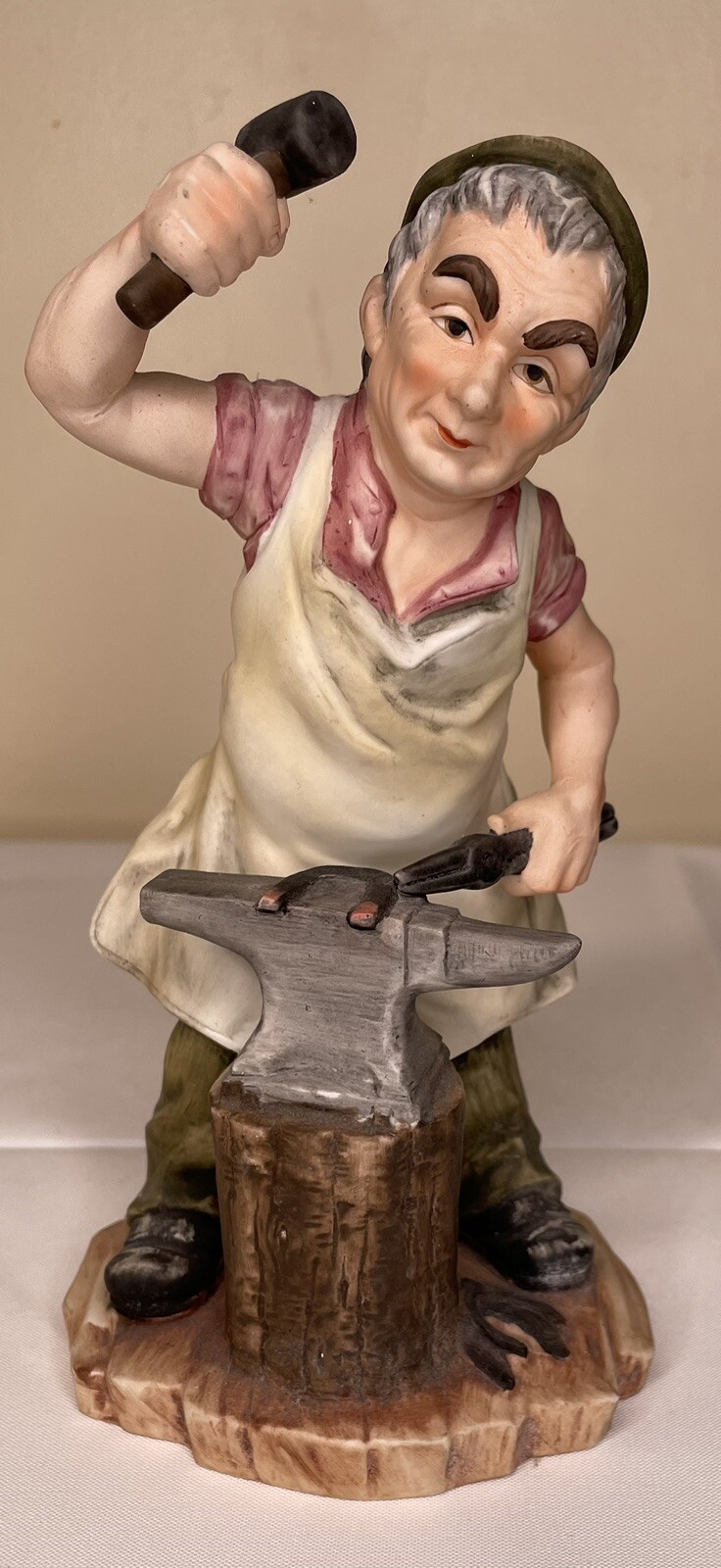 Vintage Capodimonte 8 Inches Porcelain Figurine Blacksmiths KIC Japan KE 3232
