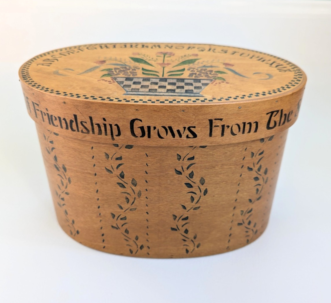 Vtg Oval Bentwood Stencilled Shaker Box Folk Art Pantry Box
