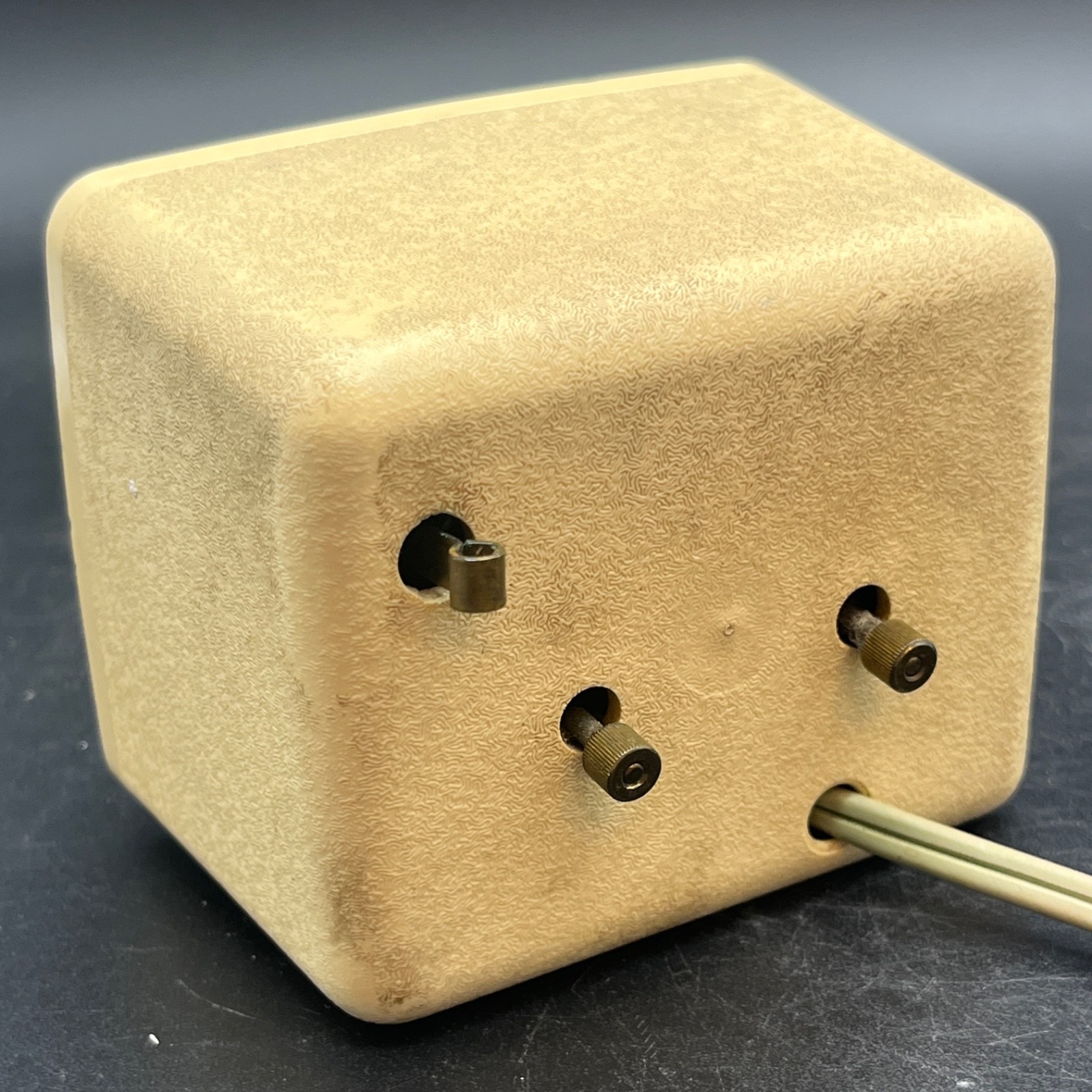 General Electric GE Vintage Retro Analog Plug-in Alarm Clock Square Cube WORKS