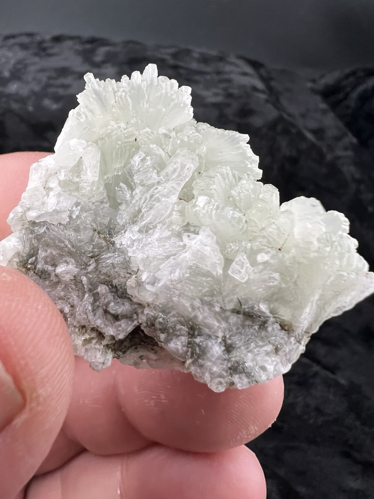 Prehnite Crystal Cluster Translucent Green from Morocco 40 g.