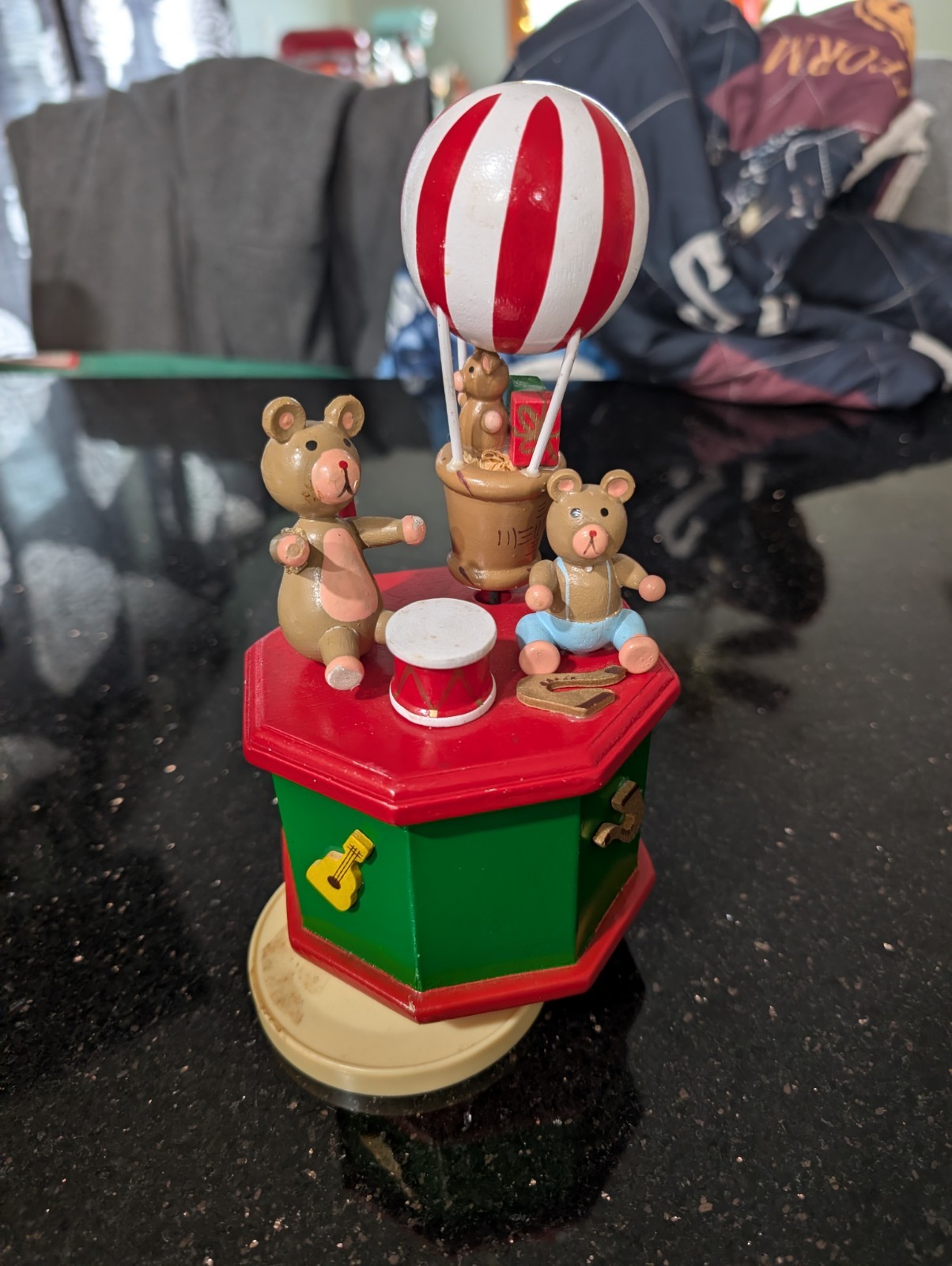 Vintage 9″ Music Box TEDDY BEAR PICNIC SONG Wood Made in Taiwan
