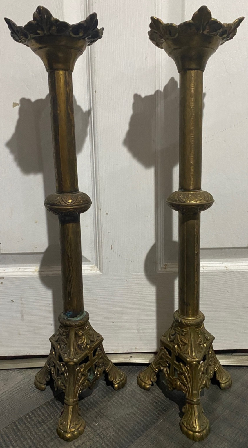 *** PAIR OF ANTIQUE GOTHIC BRASS CATHOLIC CHURCH ALTAR CANDLE STICKS 20.125″