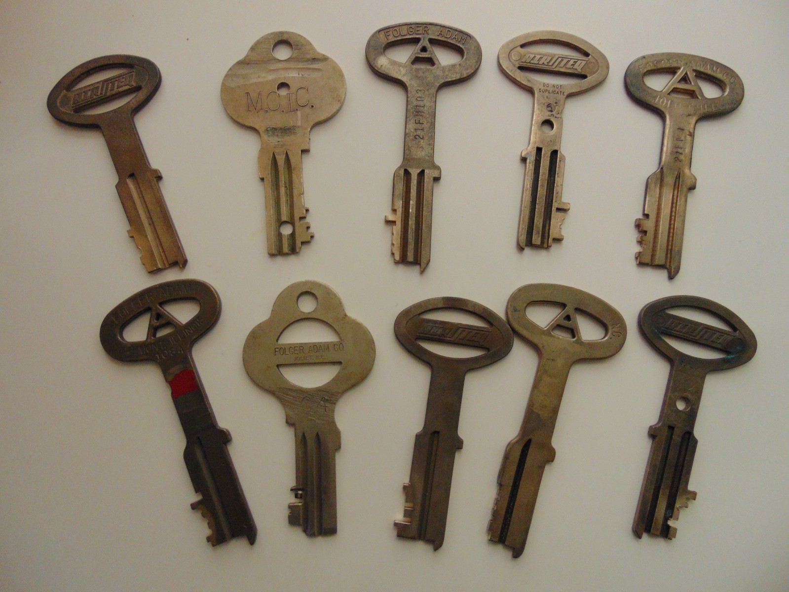 Lot of 10 Vintage Misc Brass Jail Prison Cell Door Keys