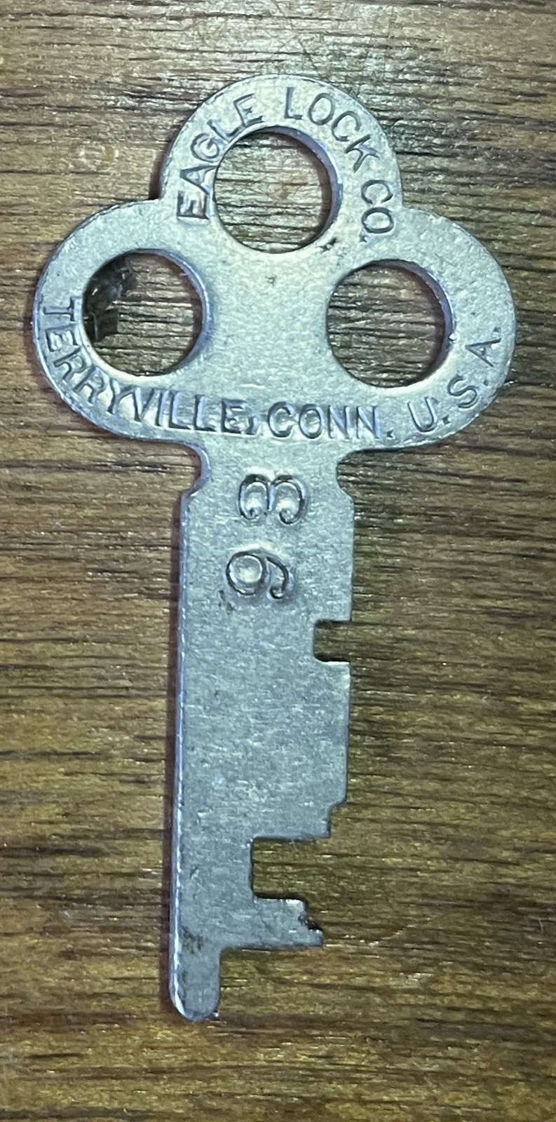 Vintage Flat Key Eagle Lock Co Terryville Connecticut #93