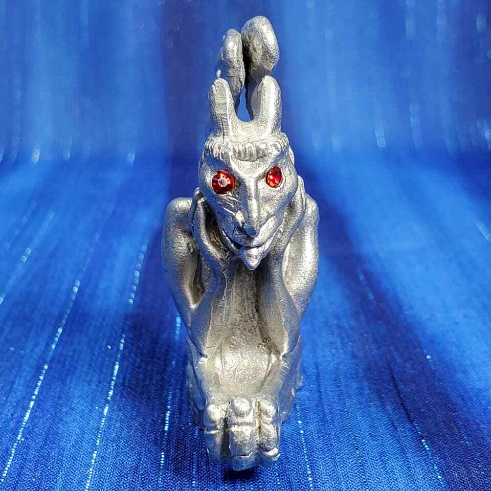Grotesque Red Eyed Gargoyle Castle collectible pewter fantasy figurine *rare*NEW