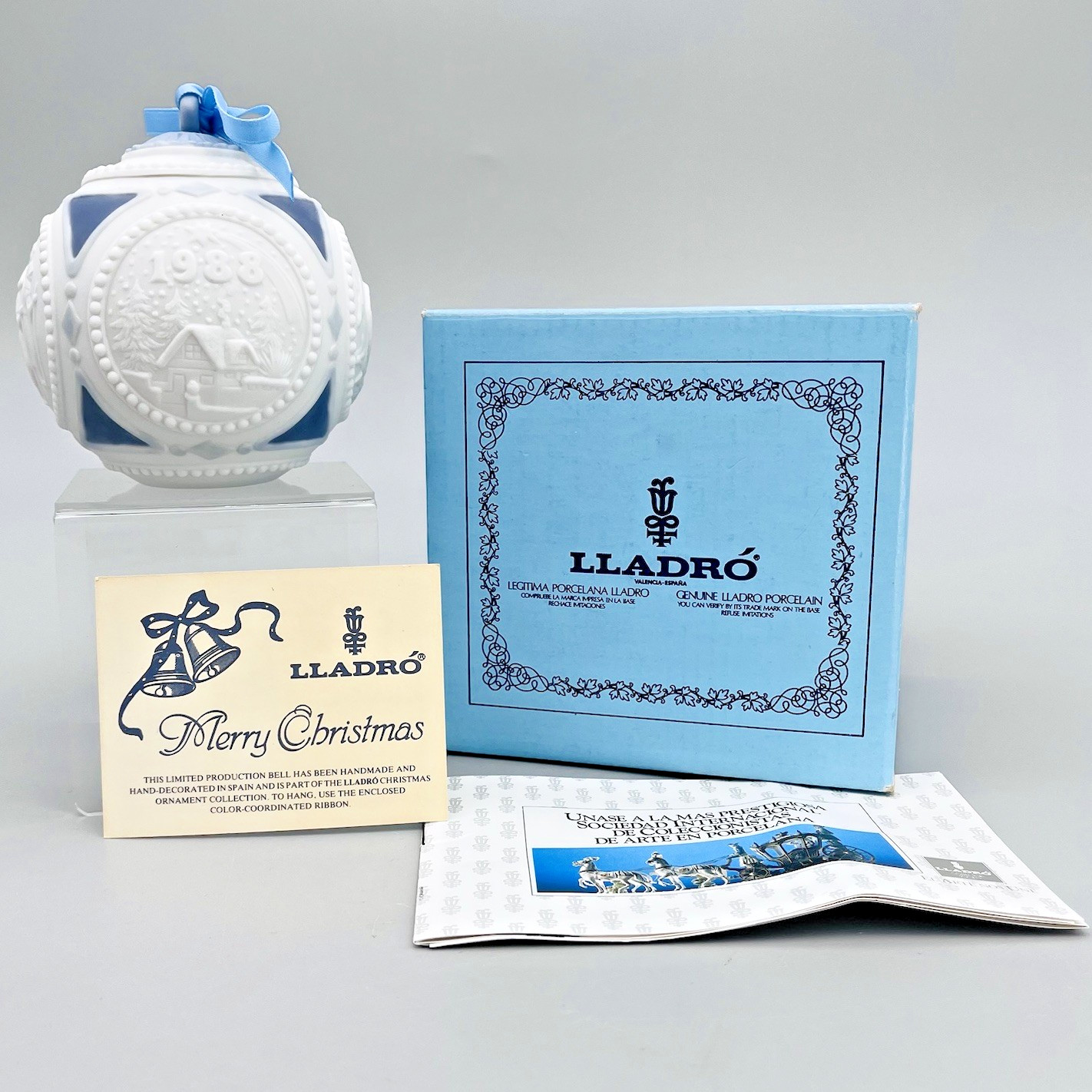 VTG Lladro 1988 Christmas Ball Ornament Embossed Bisque Porcelain #1603 Spain