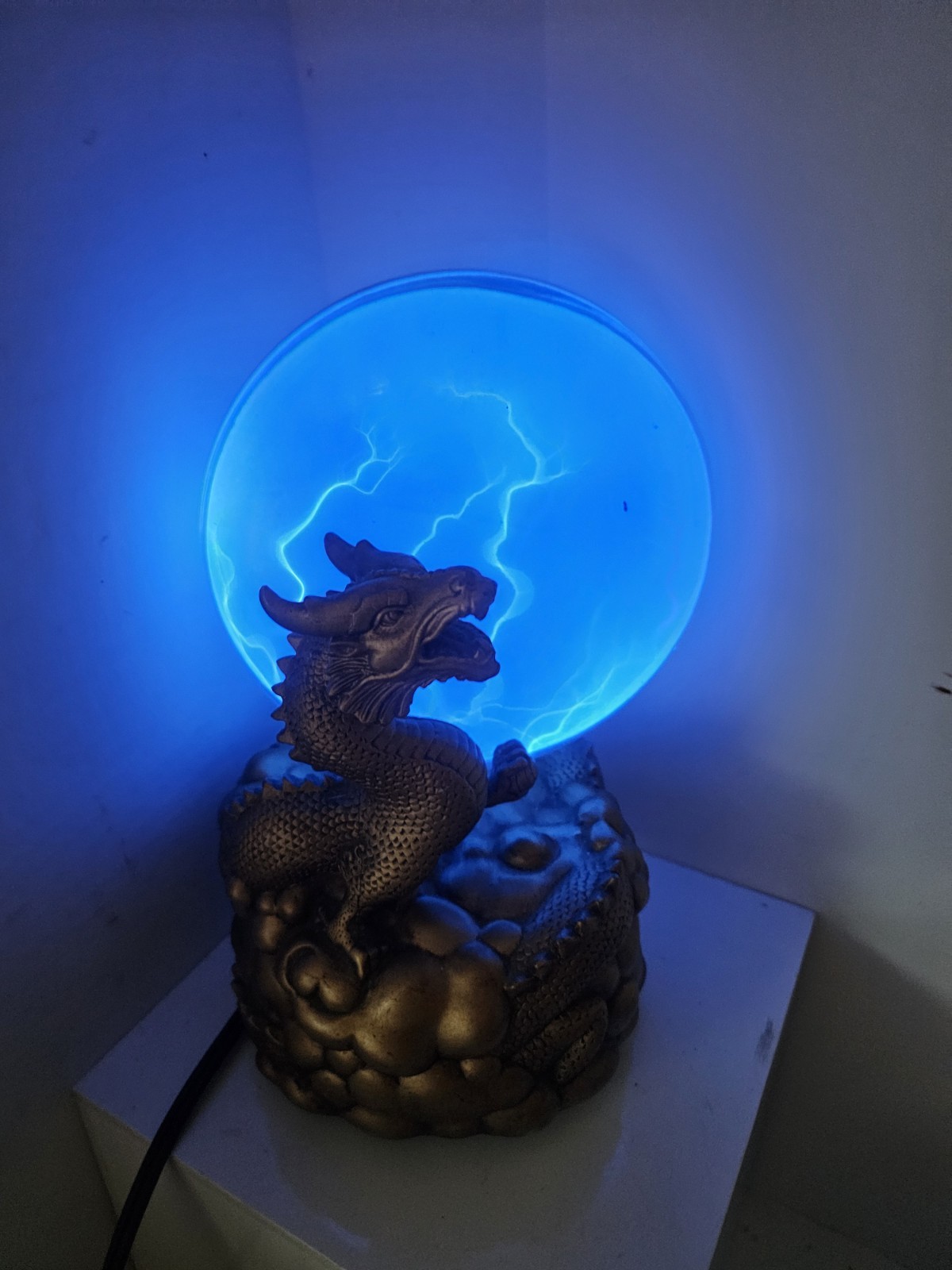 LumiSource Electra Blue Plasma Lighting Motion Art Glass Dragon 10” Accent Lamp