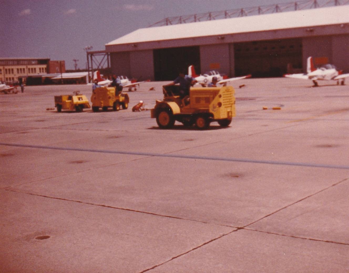 Found Vintage Photo Snapshot Navy Fighters VT-23 1980’s Ground Crew #2001