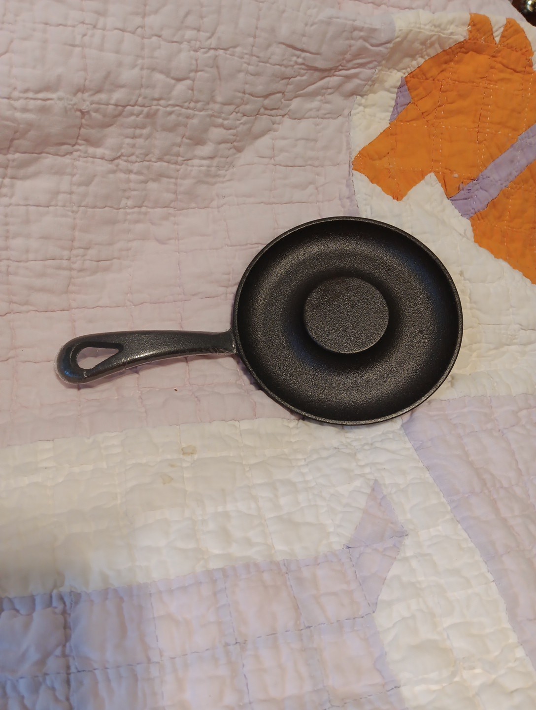 Cast Iron Donut Skillet 5 Inch New Without Packaging
